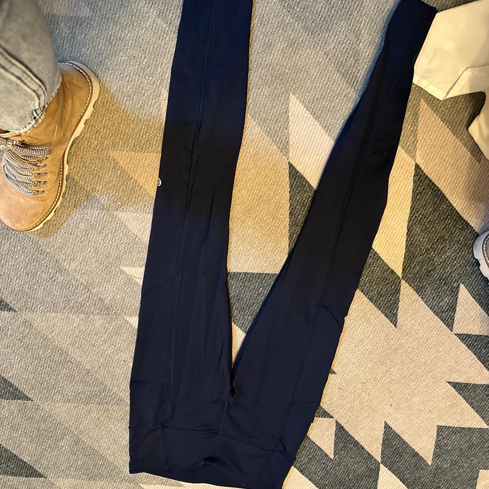 Navy lululemon fast n free